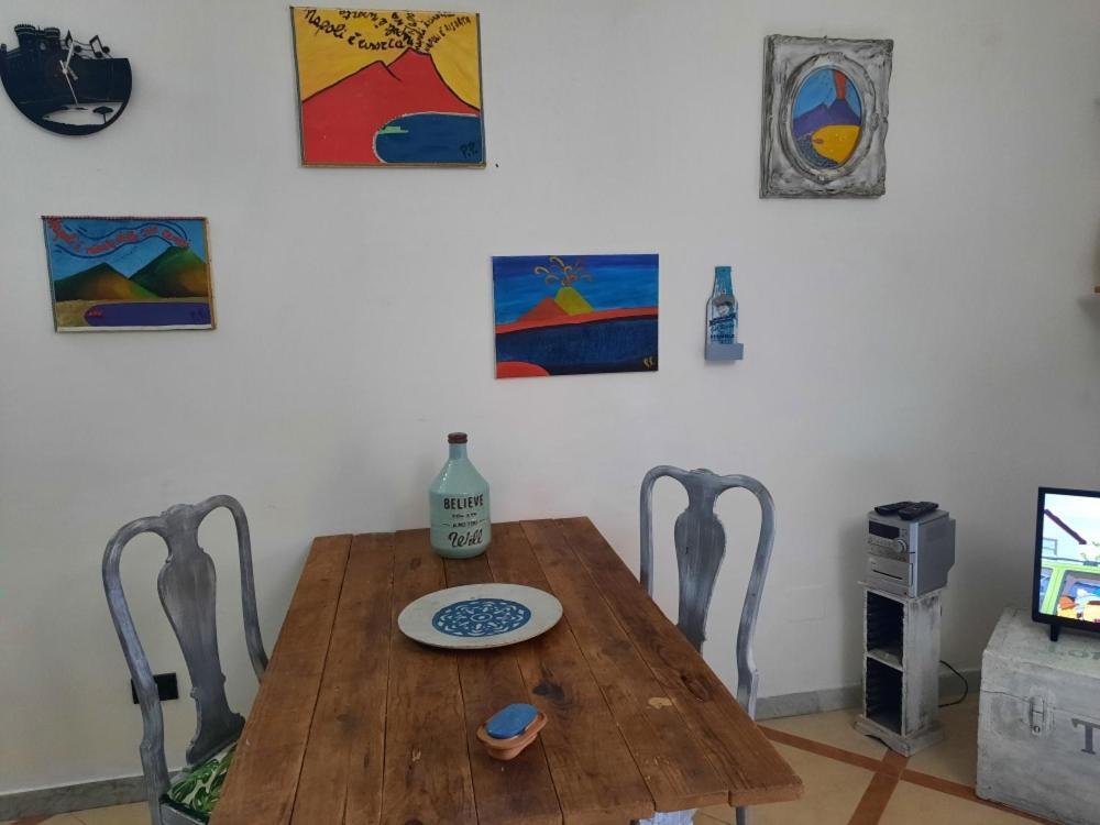 La Casa Nella Roccia Apartment Наполи Екстериор снимка