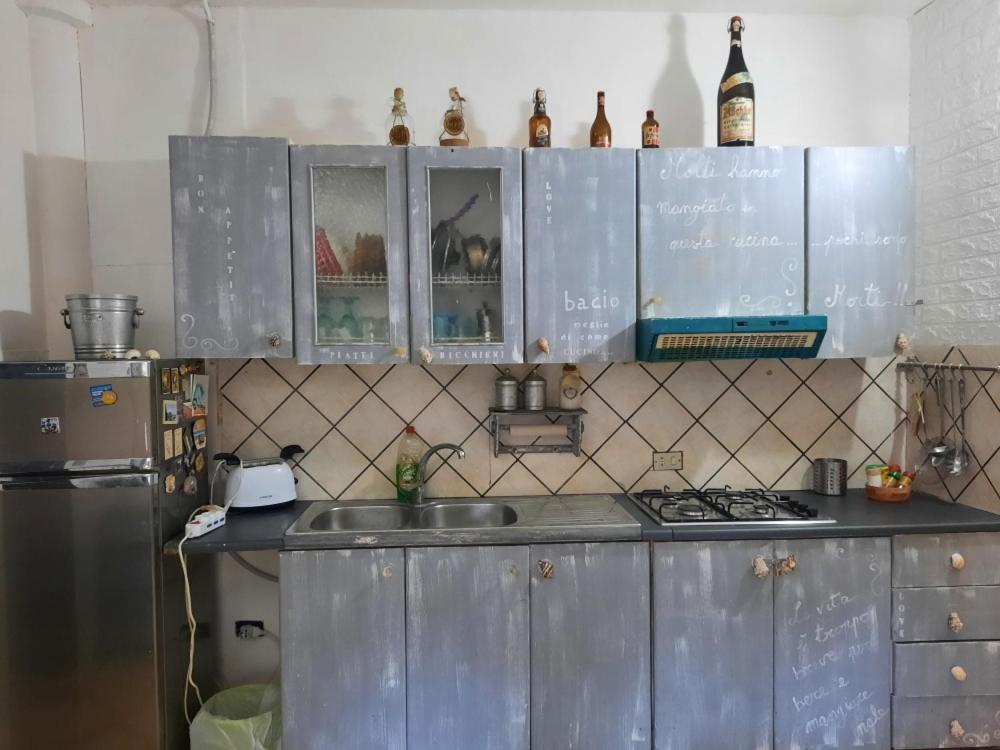 La Casa Nella Roccia Apartment Наполи Екстериор снимка